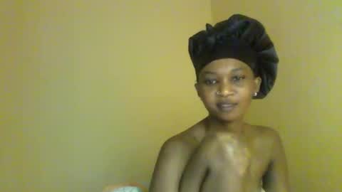 Snapshot of sasy_tina chatting on February 27, 10:37 am Tina online show from February 27, 10:37 am