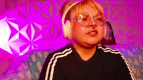 Gina George online show from April 24, 2:14 am