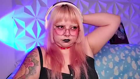 Snapshot of satyn_doll chatting on April 30, 11:53 pm Gina George online show from April 30, 11:53 pm