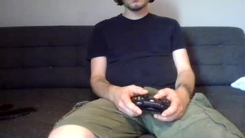 Snapshot of satyr_boy29 chatting on July 28, 3:54 pm satyr_boy29 online show from July 28, 3:54 pm
