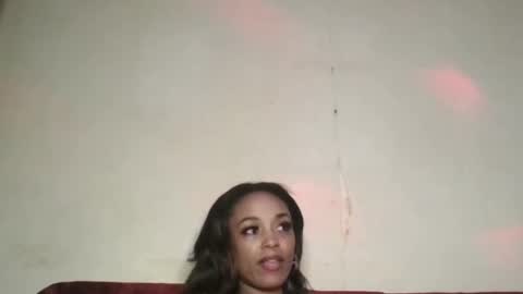 Snapshot of saucy_shanice chatting on June 18, 2:34 am Shaniiice online show from June 18, 2:34 am
