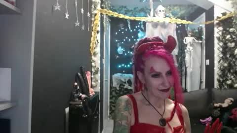 SaucySky online show from October 24, 7:43 pm