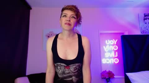 lilith online show from December 4, 8:28 pm