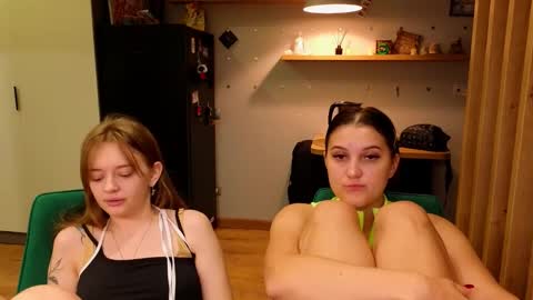 LUNA and ANNA    online show from October 4, 1:31 pm