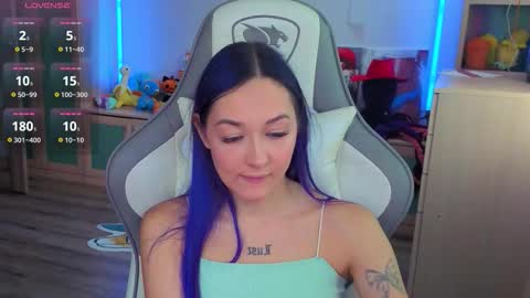 Ariel online show from October 23, 3:28 am