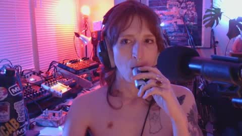 savagewaves online show from April 1, 4:13 am