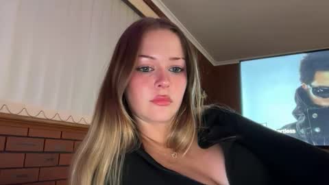 Snapshot of savannahcarterrr chatting on June 9, 1:01 pm savannahcarterrr online show from June 9, 1:01 pm