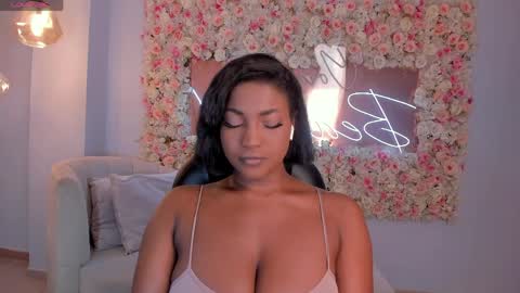 S a v a n n a h  online show from April 5, 12:13 pm