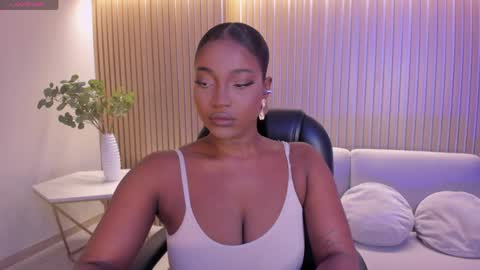 Snapshot of savannahstorm_ chatting on May 15, 10:44 am S a v a n n a h online show from May 15, 10:44 am