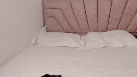 Savannahwildee online show from February 4, 1:17 pm