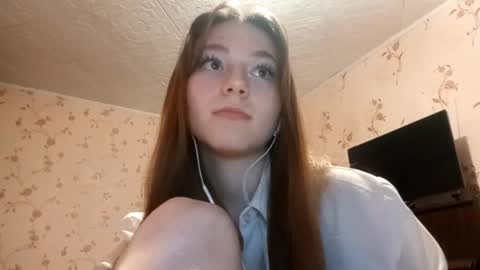 Snapshot of savannasotos chatting on September 9, 5:01 pm Sophie online show from September 9, 5:01 pm