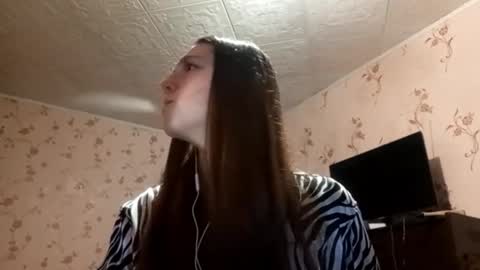 Snapshot of savannasotos chatting on September 17, 1:13 pm Sophie online show from September 17, 1:13 pm