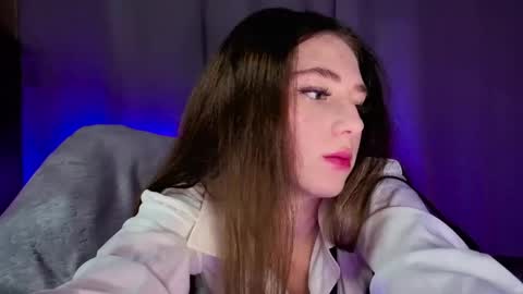 Sophie online show from May 8, 3:39 pm