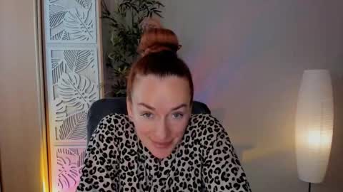 save the qween online show from March 19, 6:50 am