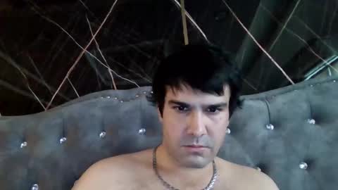 petperson04 online show from March 19, 8:29 am