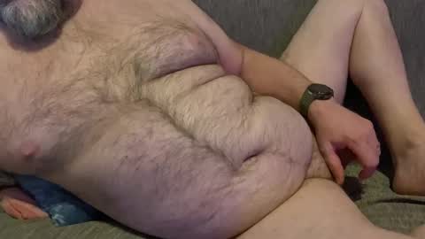 Snapshot of saxbobear chatting on February 26, 6:01 am SaxBoBear online show from February 26, 6:01 am