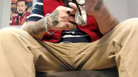 sayhi2mylilguy online show from October 26, 10:43 am