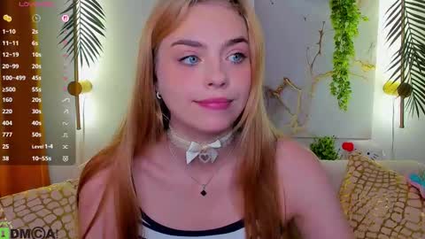 Snapshot of sayl0r_moon chatting on September 11, 12:11 am Kira GMT 7 Mon Thu-Sun 0800am-0200pm online show from September 11, 12:11 am