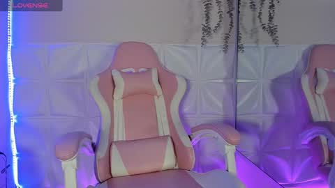 Snapshot of saylilith chatting on February 18, 12:06 pm Say Lilith Monday to Saturday 700am to 140pm Colombian time online show from February 18, 12:06 pm