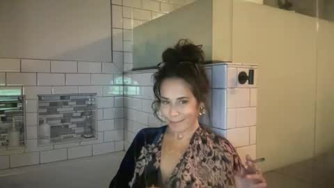 Snapshot of sayplsgdgrl chatting on November 1, 5:59 pm Good Girls Say Please...and Thank You online show from November 1, 5:59 pm