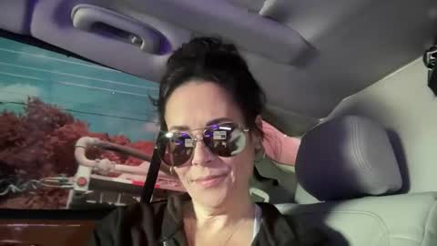 Good Girls Say Please...and Thank You online show from February 20, 4:40 pm