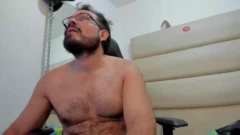 sebastian   muscleman  daddy   the better  latin  lover   online show from November 13, 9:19 am