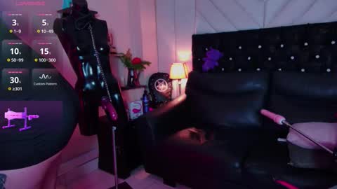 scarlett online show from February 18, 2:24 pm