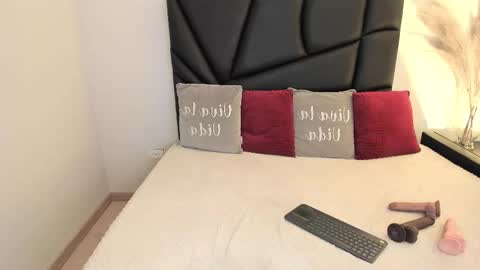 scarbadgirl_ online show from October 6, 3:37 am