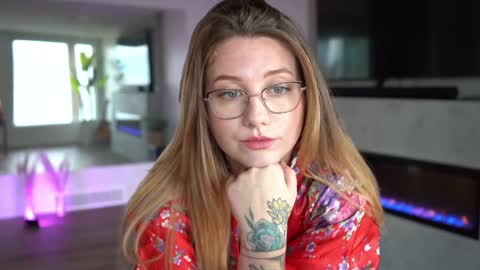 Snapshot of scarlajade chatting on December 5, 8:44 pm scarlajade online show from December 5, 8:44 pm