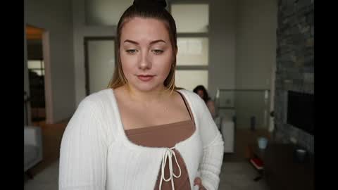 Snapshot of scarlajade chatting on January 9, 10:20 pm scarlajade online show from January 9, 10:20 pm