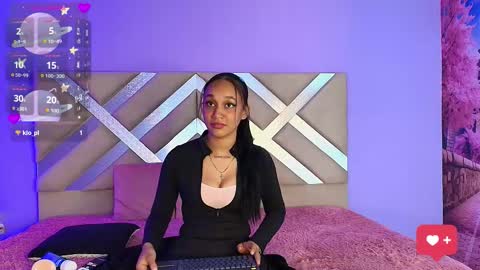 Snapshot of scarleett_ebony chatting on November 18, 7:40 pm scarleett_ebony online show from November 18, 7:40 pm