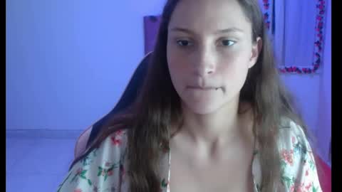 scarlet378580 online show from April 28, 2:11 pm