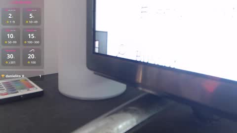 Snapshot of scarlet_100 chatting on December 20, 2:29 am scarlet_100 online show from December 20, 2:29 am