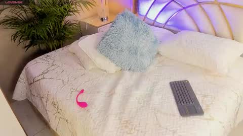 scarlet hill online show from January 5, 3:22 am