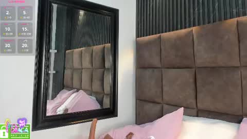 Snapshot of scarlet__love__ chatting on June 27, 11:59 am scarlet__love__ online show from June 27, 11:59 am