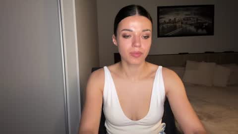 Sophie online show from June 25, 7:35 am