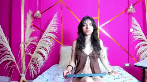 Scarlet online show from April 15, 12:23 pm