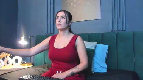 Scarlet Edwars online show from November 21, 7:12 pm