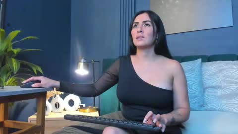 Scarlet Edwars online show from November 24, 8:41 pm