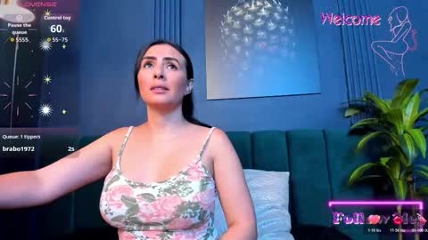 Scarlet Edwars online show from March 5, 7:10 pm