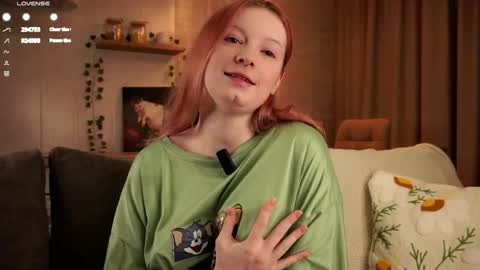 scarlet_fever10 online show from March 30, 3:46 pm