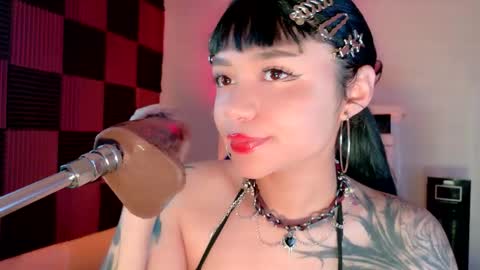 scarlet_gold online show from October 12, 2:32 am