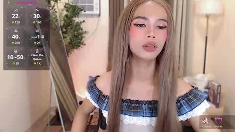 Snapshot of scarlet_kisses chatting on June 24, 12:37 pm Scarlet online show from June 24, 12:37 pm