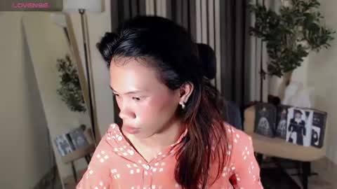Snapshot of scarlet_kisses chatting on July 8, 9:25 am Scarlet online show from July 8, 9:25 am