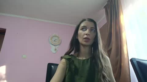 Scarlet online show from May 31, 4:25 pm