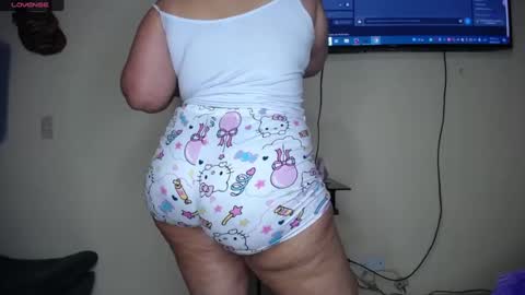 Snapshot of scarlet_tommy chatting on June 29, 9:59 pm scarlet_tommy online show from June 29, 9:59 pm