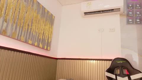 scarlet_vixen_ online show from February 14, 3:03 am