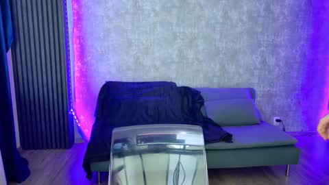 Amanda online show from October 13, 4:01 am