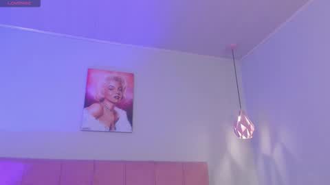 Scarlet  online show from January 10, 7:10 am