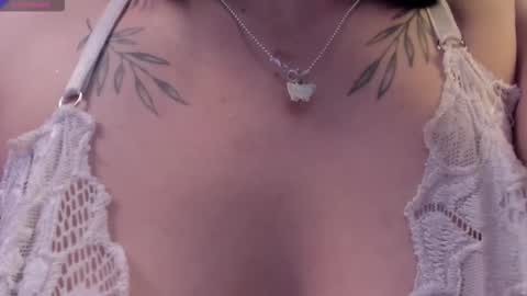 Scarlet  online show from January 15, 5:23 am